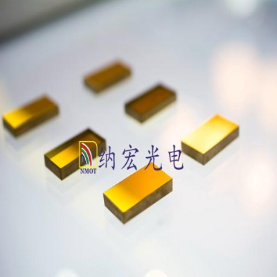 常用金屬膜反射鏡主要分為幾個(gè)類別呢？