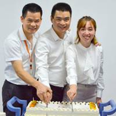 深圳納宏光電成立8周年活動(dòng)紀(jì)念